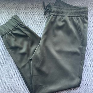 Banana Republic ‘Like New’ Joggers Size Small